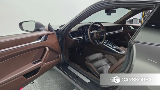 Porsche 911(992) id 3813311 из Кореи 20