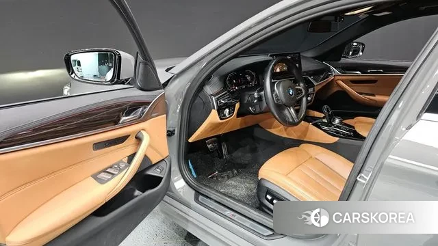 BMW 5 Series (G30) id 3567498 из Кореи 20