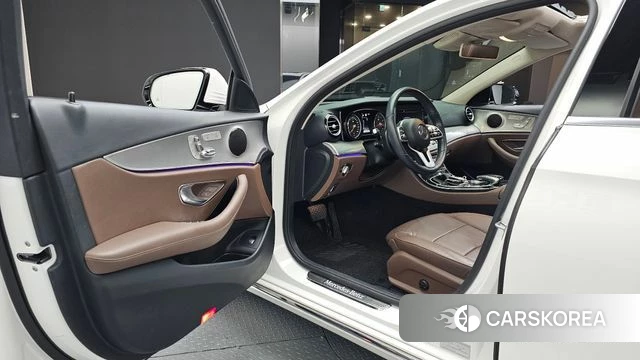 Mercedes-Benz E-Class W213 id 4615171 из Кореи 37
