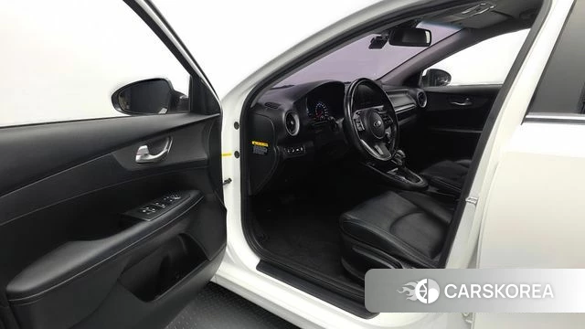 Kia Come New K3 id 4587361 из Кореи 31