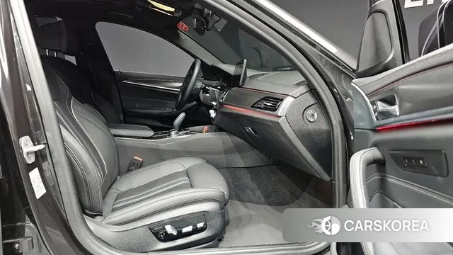 BMW 5 Series (G30) id 3016723 из Кореи 20