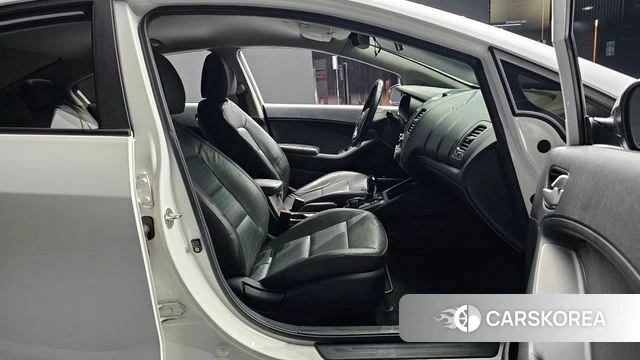 Kia The New K3 id 3801789 из Кореи 20