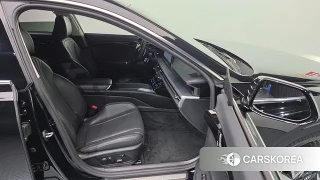 Hyundai Grandeur (GN7) id 3278778 из Кореи 20