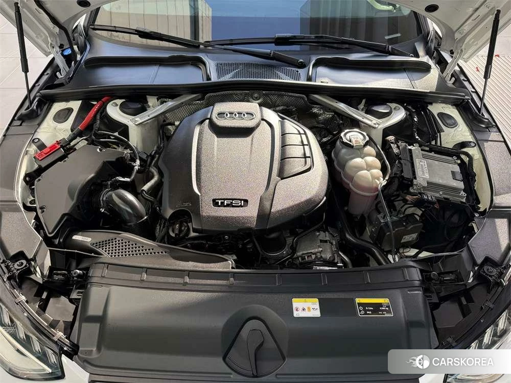 Audi A4L id 4419466 из Китая 15