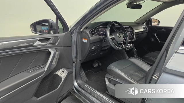 Volkswagen Tiguan Allspace id 4250496 из Кореи 34