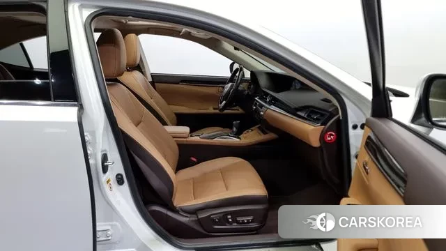 Lexus New ES350 id 2986810 из Кореи 20