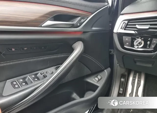 BMW 5 Series (G30) id 3485178 из Кореи 12