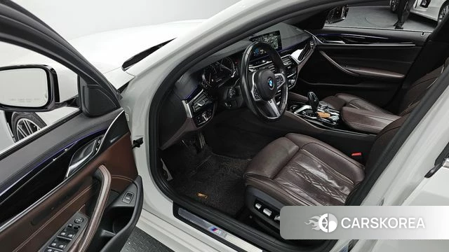 BMW 5 Series (G30) id 3905797 из Кореи 20