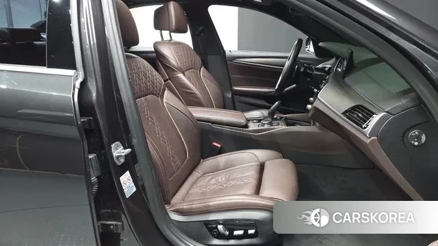 BMW 5 Series (G30) id 3014043 из Кореи 20