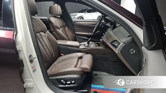BMW 5 Series (G30) id 3166058 из Кореи 20