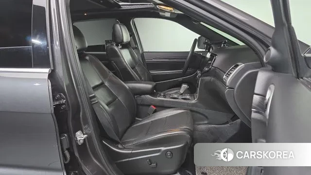 Jeep Grand Cherokee id 3742396 из Кореи 20