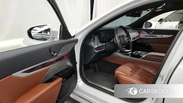 BMW 7 Series (G70) id 3670437 из Кореи 20