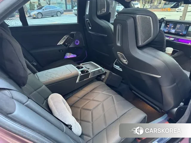 BMW i7 (G70) id 3304908 из Кореи 16