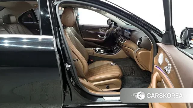 Mercedes-Benz E-Class W213 id 3713424 из Кореи 20