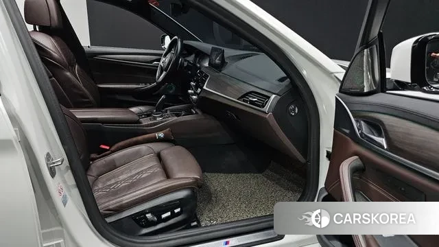 BMW 5 Series (G30) id 2940983 из Кореи 20