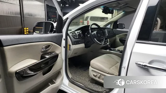 Kia The New Carnival id 3504935 из Кореи 20