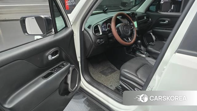 Jeep Renegade id 4557380 из Кореи 32