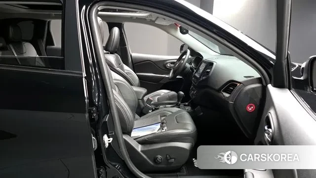 Jeep Cherokee (KL) id 3761281 из Кореи 20