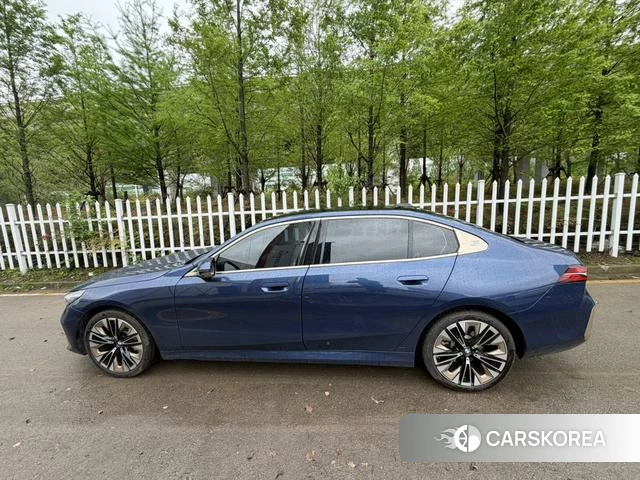 BMW 5 series id 4272361 из Китая 13