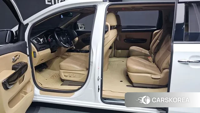 Kia The New Carnival id 3703732 из Кореи 20