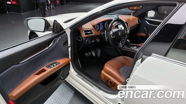 Maserati Ghibli id 2818942 из Кореи 20