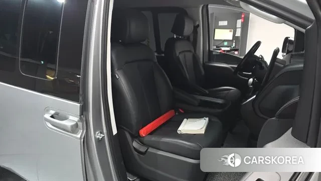 Hyundai Staria id 3763513 из Кореи 20