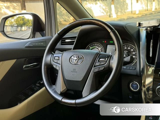 Toyota Elfa id 4393895 из Китая 17