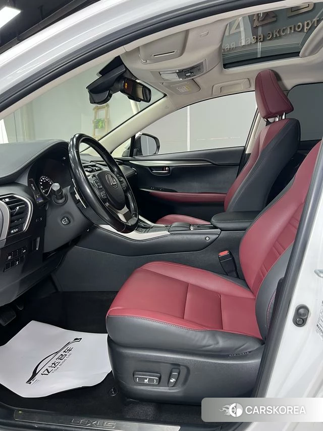 Lexus NX id 4218709 из Китая 29