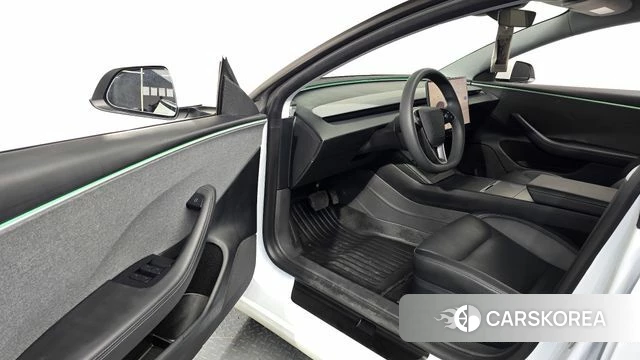 Tesla Model 3 id 4749267 из Кореи 32