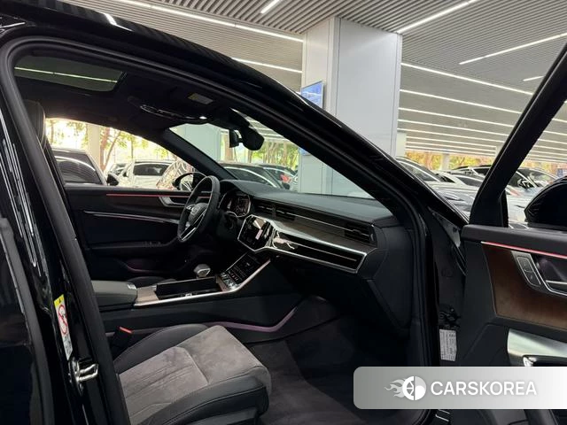 Audi A6L id 4277130 из Китая 10