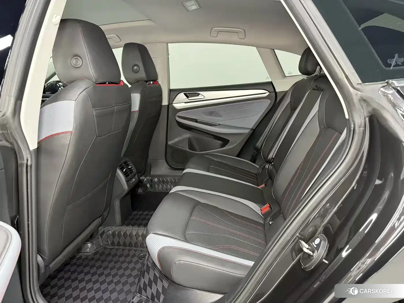 Volkswagen Lamando id 4629563 из Китая 22