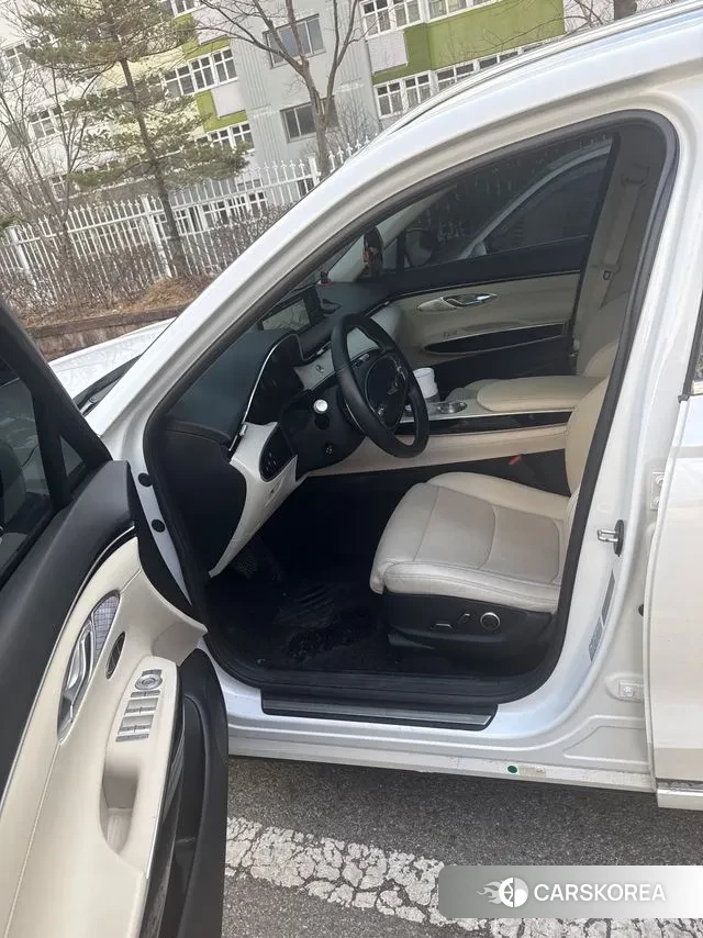 Genesis GV70 id 3770634 из Кореи 11