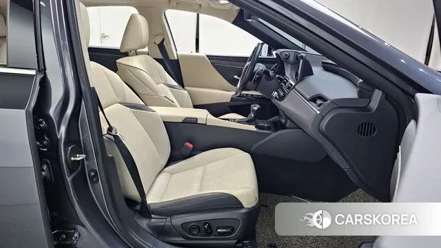 Lexus ES300h 7th generation id 3654561 из Кореи 20