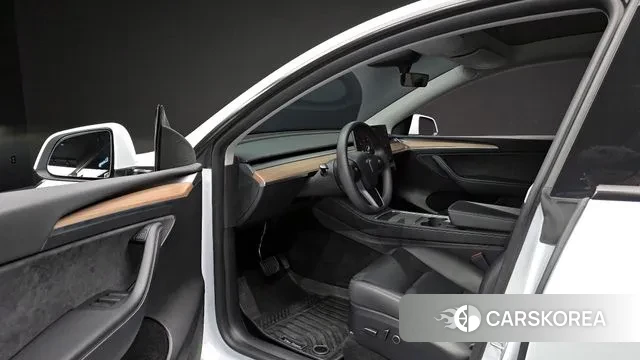 Tesla Model Y id 3599946 из Кореи 20