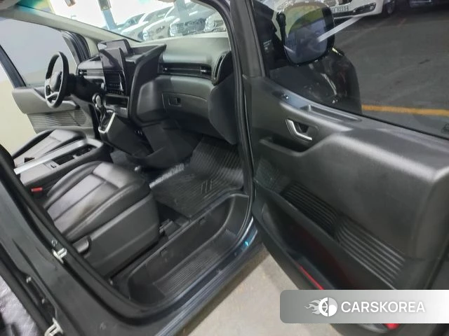 Hyundai Staria id 4617688 из Кореи 20