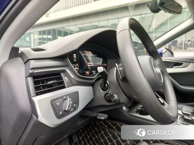 Audi A4L id 3939263 из Китая 16