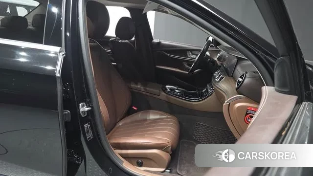 Mercedes-Benz E-Class W213 id 3713753 из Кореи 20