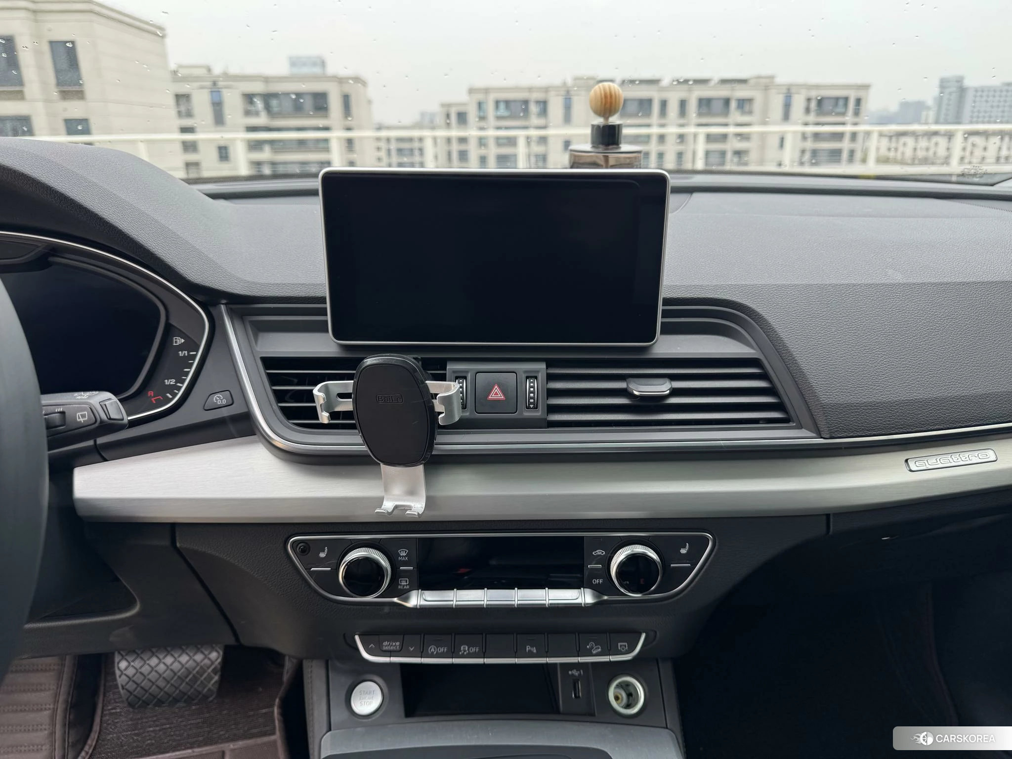 Audi Q5L id 4461480 из Китая 17