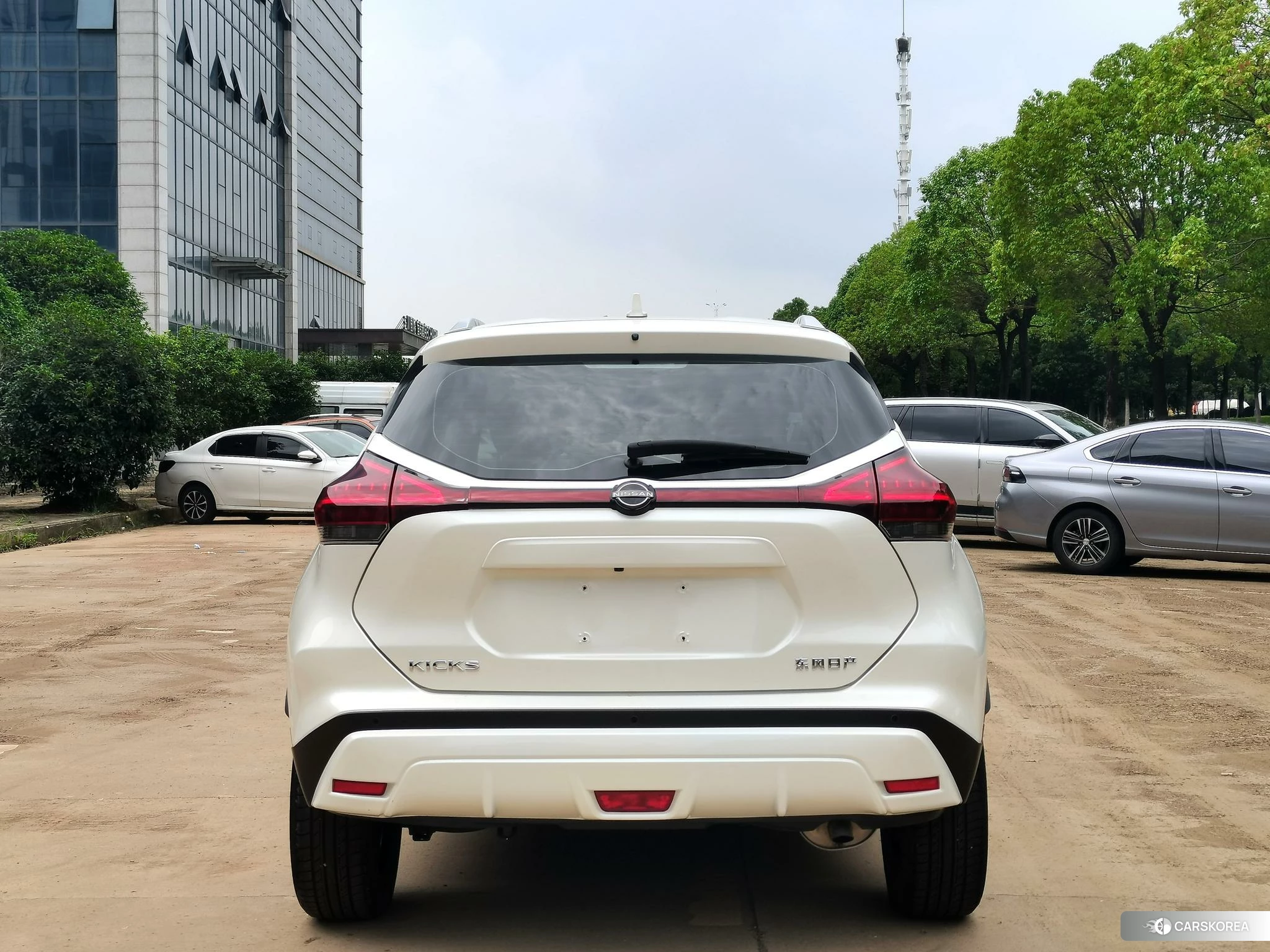 Nissan Jinke id 4504905 из Китая 22