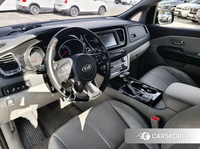 Kia The New Carnival id 3139746 из Кореи 20