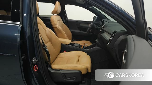 Volvo XC40 id 4881648 из Кореи 33
