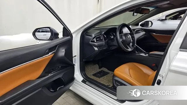 Toyota Camry (XV70) id 3468166 из Кореи 20