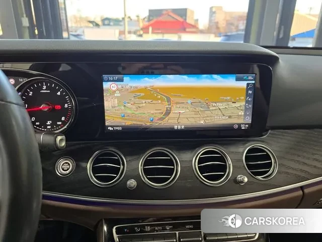 Mercedes-Benz E-Class W213 id 3530469 из Кореи 19