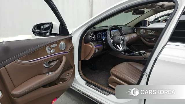 Mercedes-Benz E-Class W213 id 4502265 из Кореи 34
