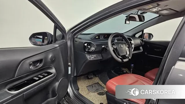 Toyota Prius C id 3473999 из Кореи 20