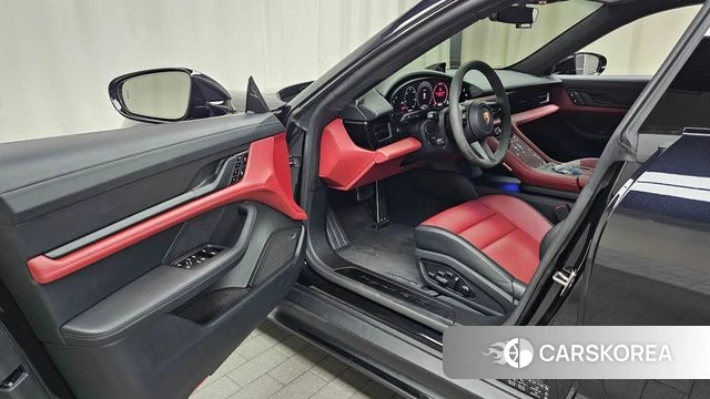 Porsche Taycan id 4879461 из Кореи 37