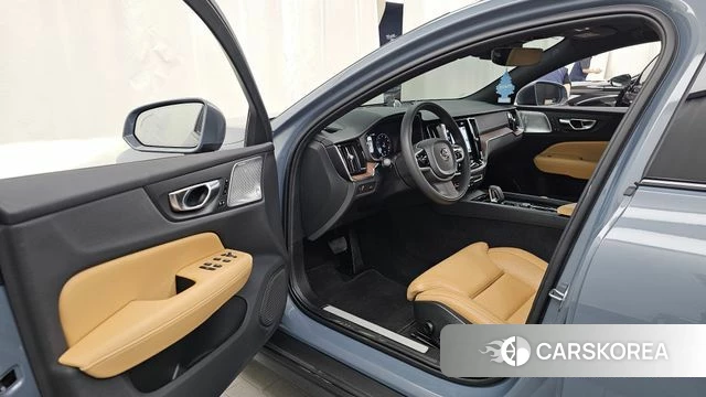 Volvo V60 Cross-Country 2nd Generation id 4518353 из Кореи 34