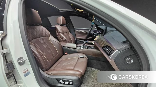 BMW 5 Series (G30) id 3954849 из Кореи 20