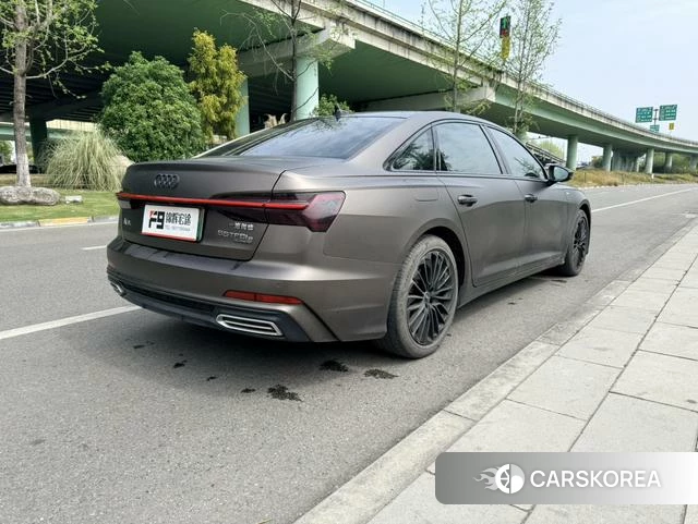 Audi A6L PHEV id 4261703 из Китая 12