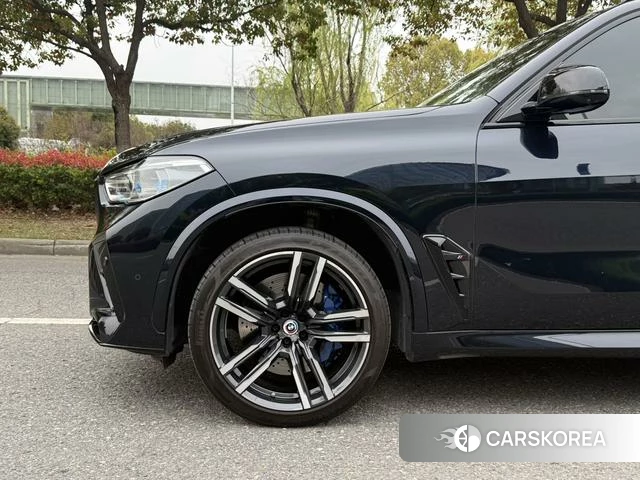 BMW X5 M id 4348727 из Китая 25